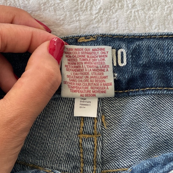 Blue denim shorts - Picture 5 of 6